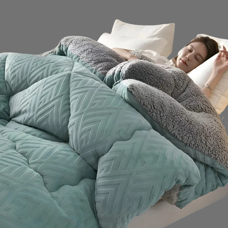 Wolkenweiche, doppelseitige Bettdecke – warm, waschbar und stilvoll