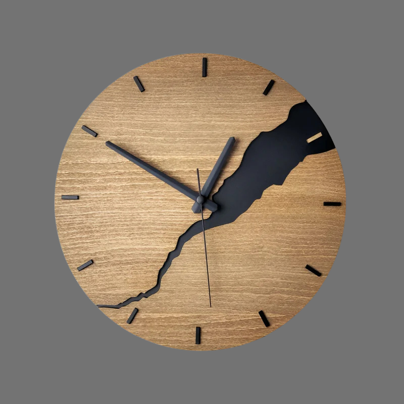 Handgefertigte rustikale Wanduhr aus Holz – Zeitloses Wohnaccessoire