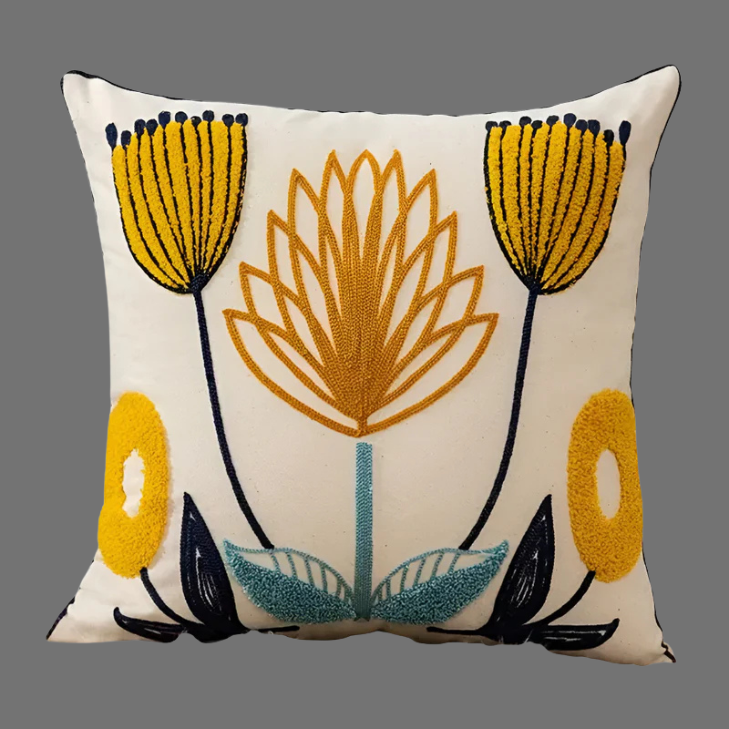 Dekorativer Plüschkissenbezug mit Blumenmuster – kunstvolle Stickerei